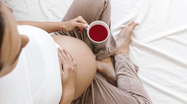 Tisane maternité épanouie : vos alliées pour une maternité sereine